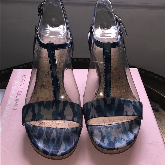 NWT Bandolino Nezra Blue Wedges, Size 8 - Picture 3 of 9